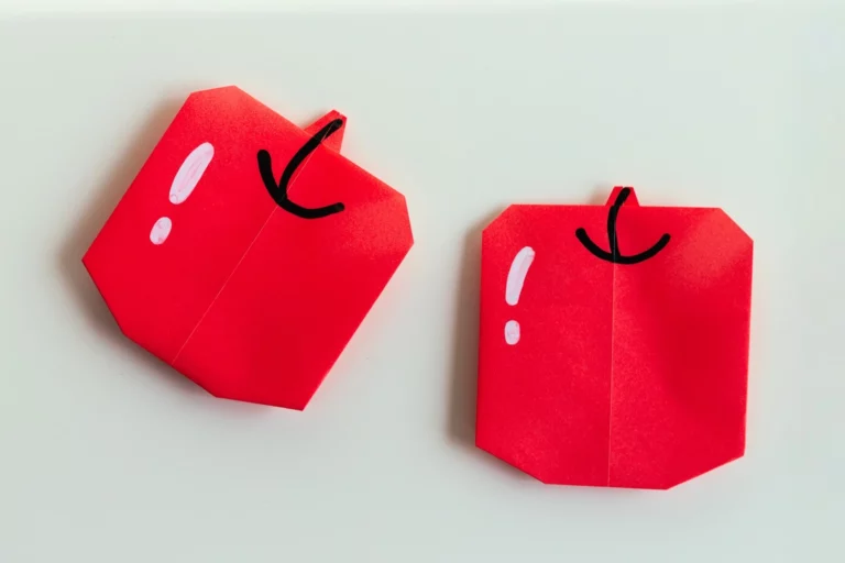 How to Make an Easy Origami Apple