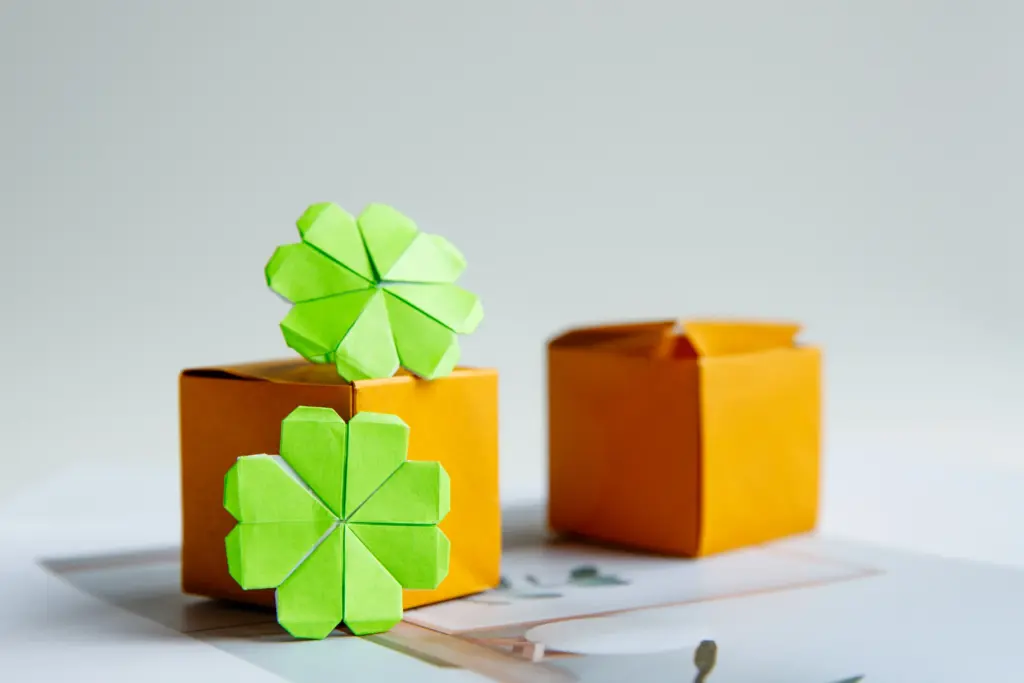 How to Make Origami Combined Four Leaf Clover | OrigamiOk