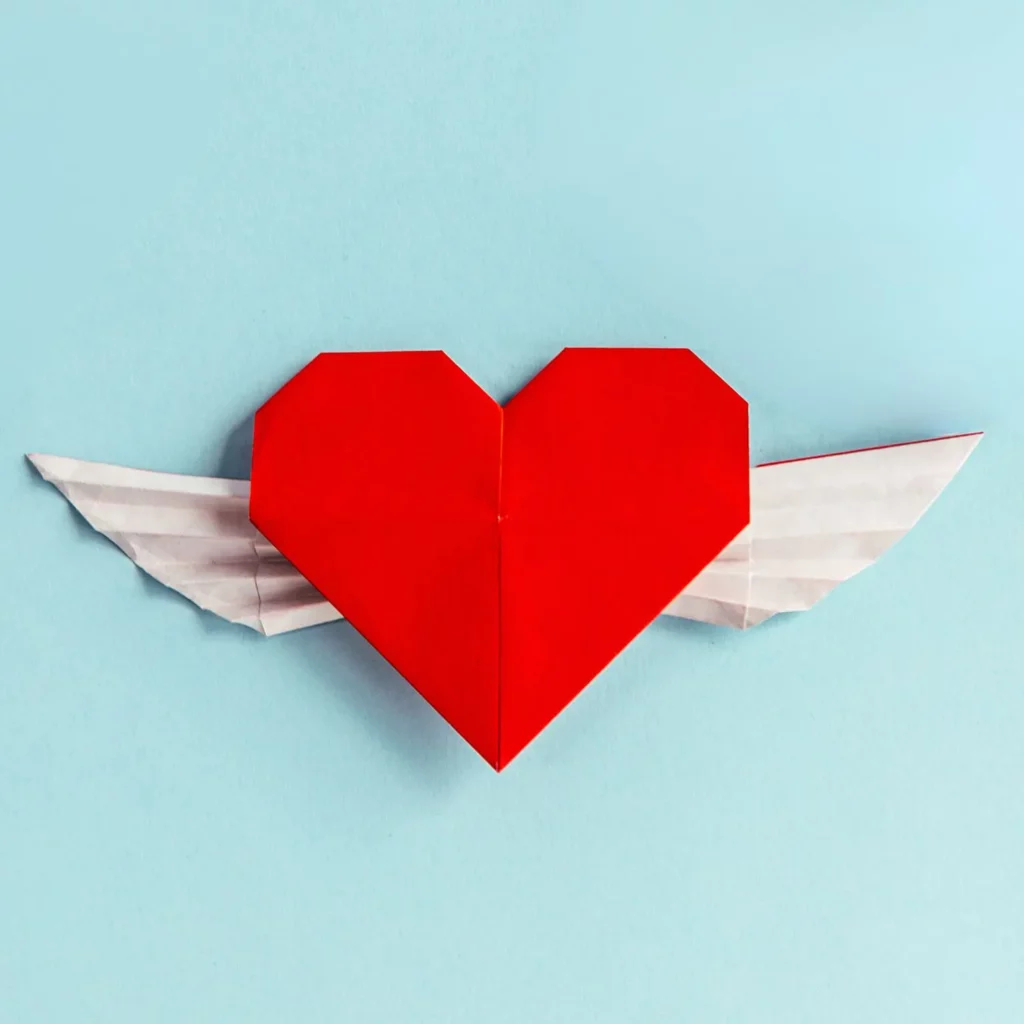 origami heart with wings | origamiok