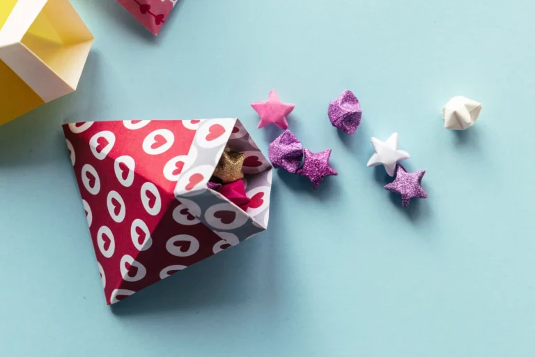 How to Fold an Origami Pouch