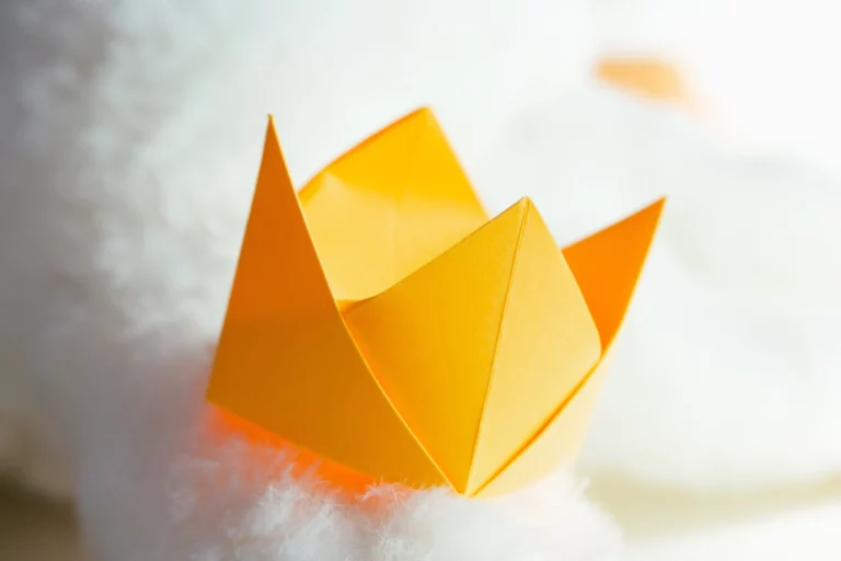 How to Make an Easy Origami Crown