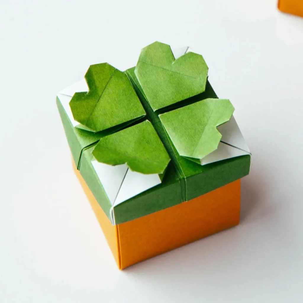 Origami Gift Box with Lid