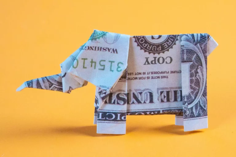 Easy Dollar Bill Origami Elephant Instruction