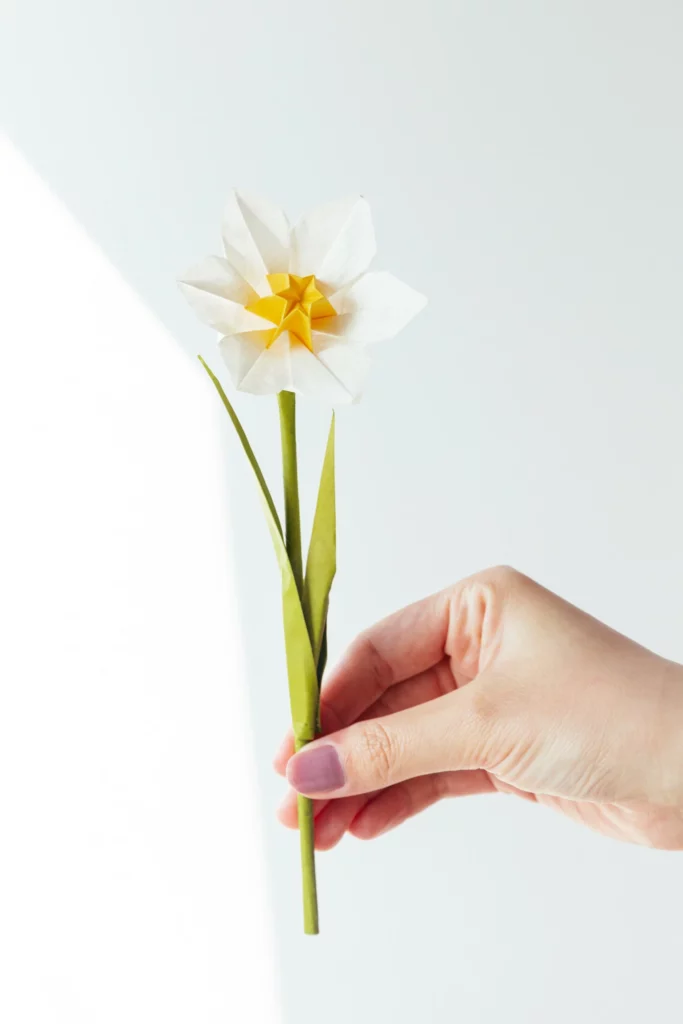 Origami Daffodil tutorial