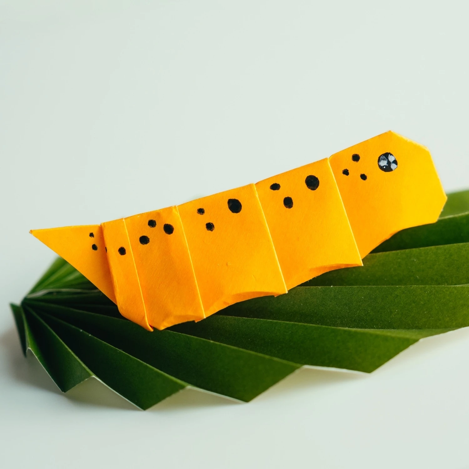 Origami Worm | Origamiok